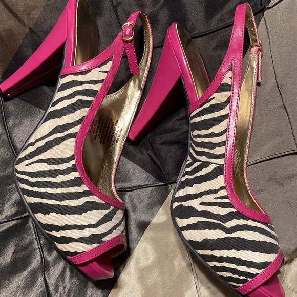 Candie’s zebra print heels Black white and pink size 10 - Picture 4 of 9